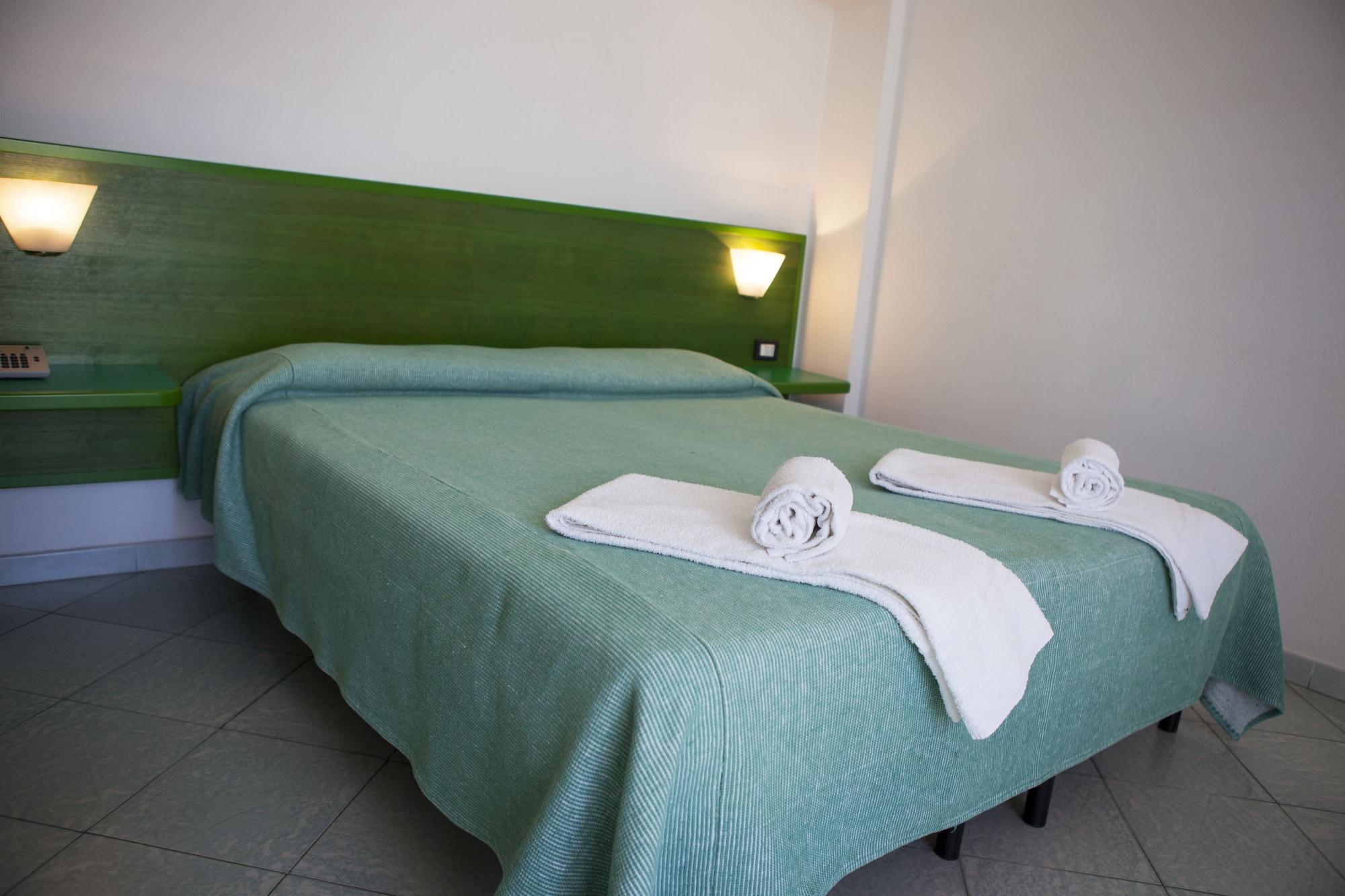 Hotel Piccada Palau Εξωτερικό φωτογραφία